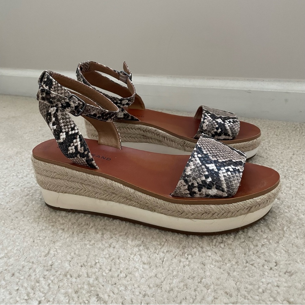 Lucky Brand snake print sandals